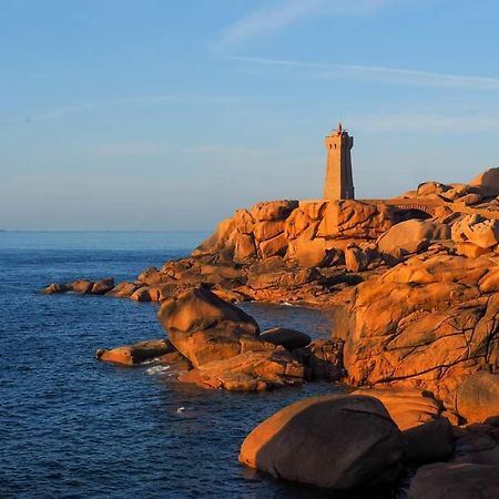 studio exposé plein sud vu sur le port de plaisance Perros-Guirec Exterior foto